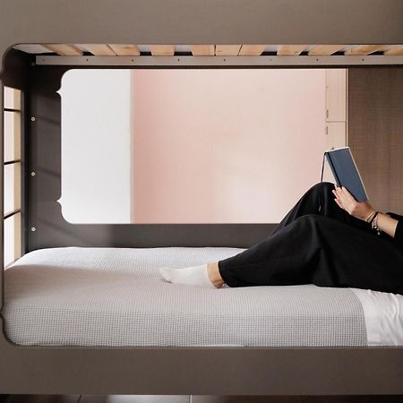 Local Hostel & Suites Potamós エクステリア 写真