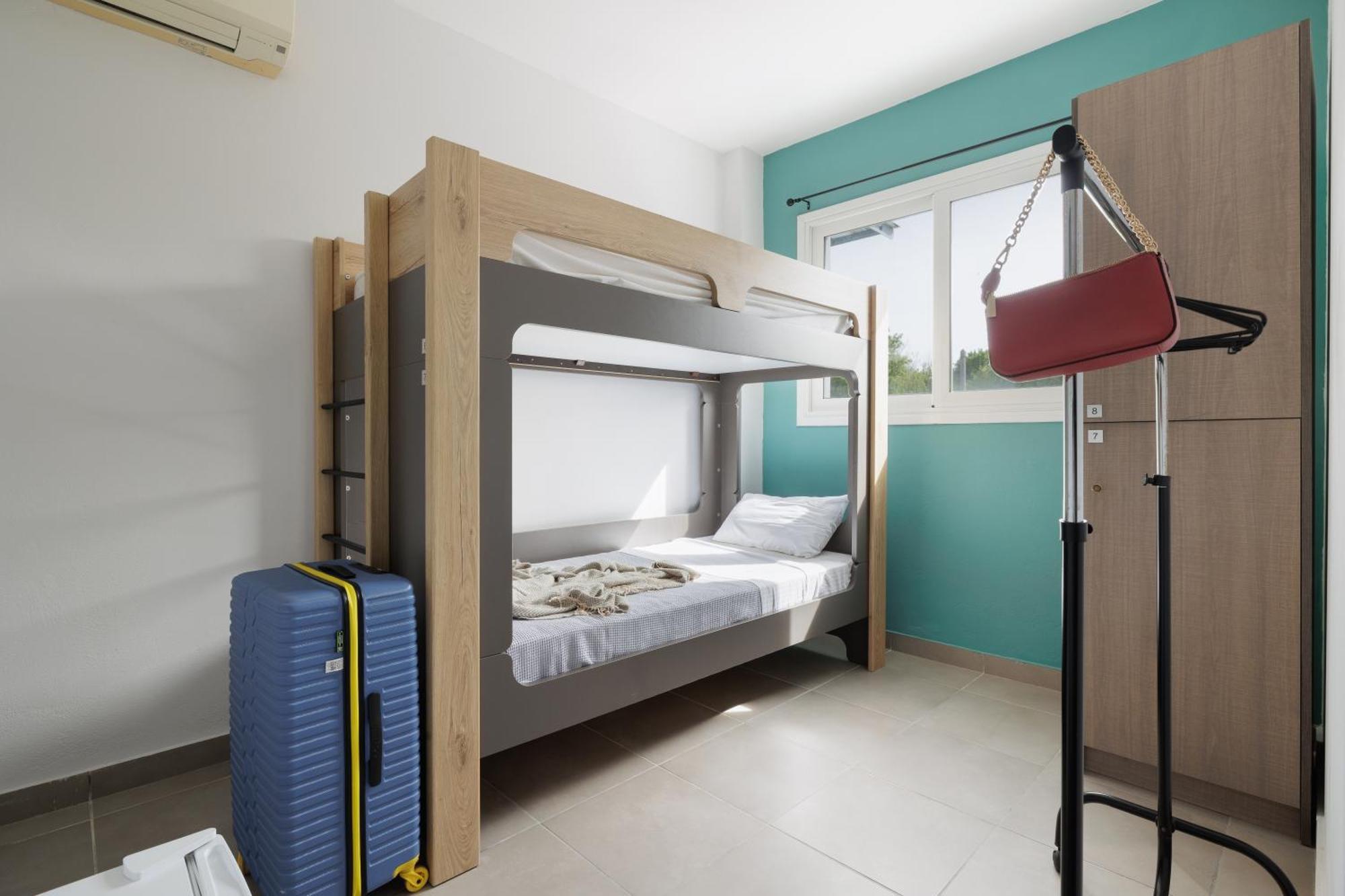 Local Hostel & Suites Potamós エクステリア 写真