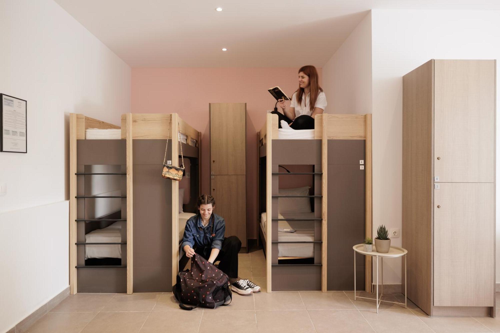 Local Hostel & Suites Potamós エクステリア 写真