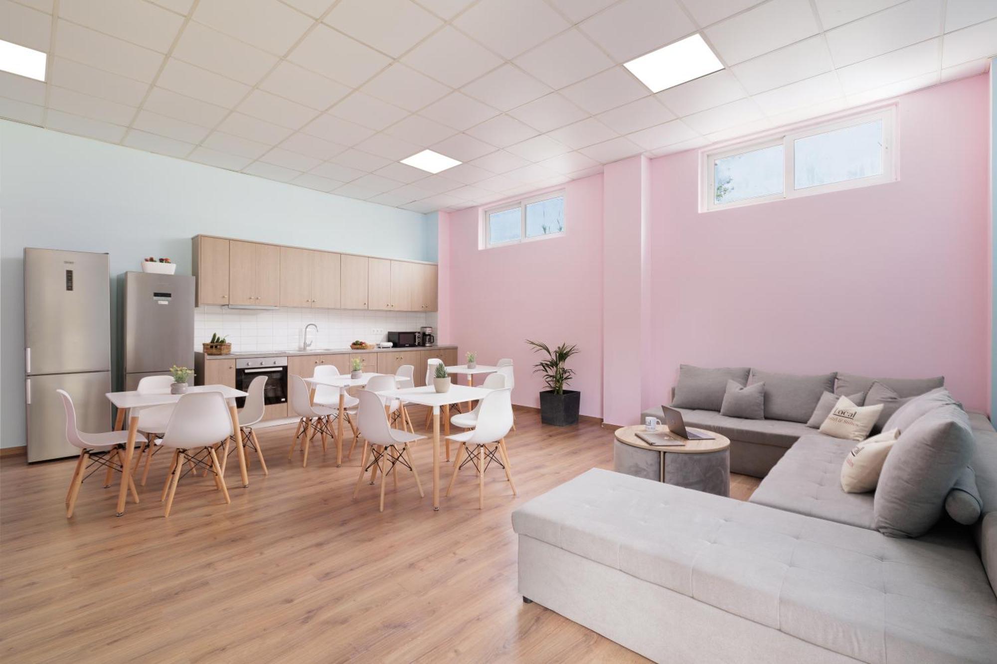 Local Hostel & Suites Potamós エクステリア 写真