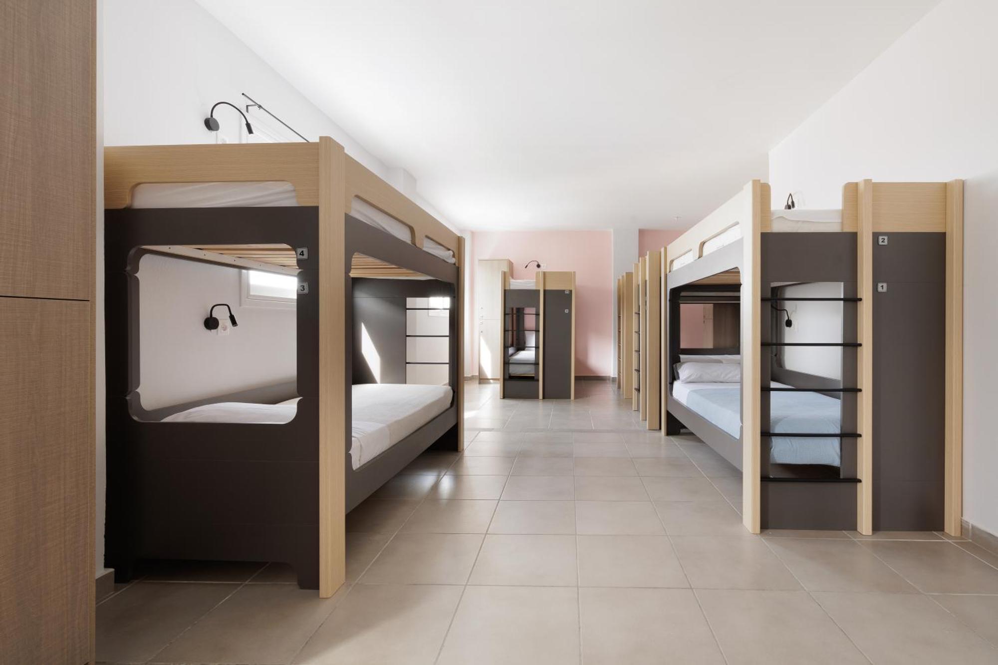 Local Hostel & Suites Potamós エクステリア 写真