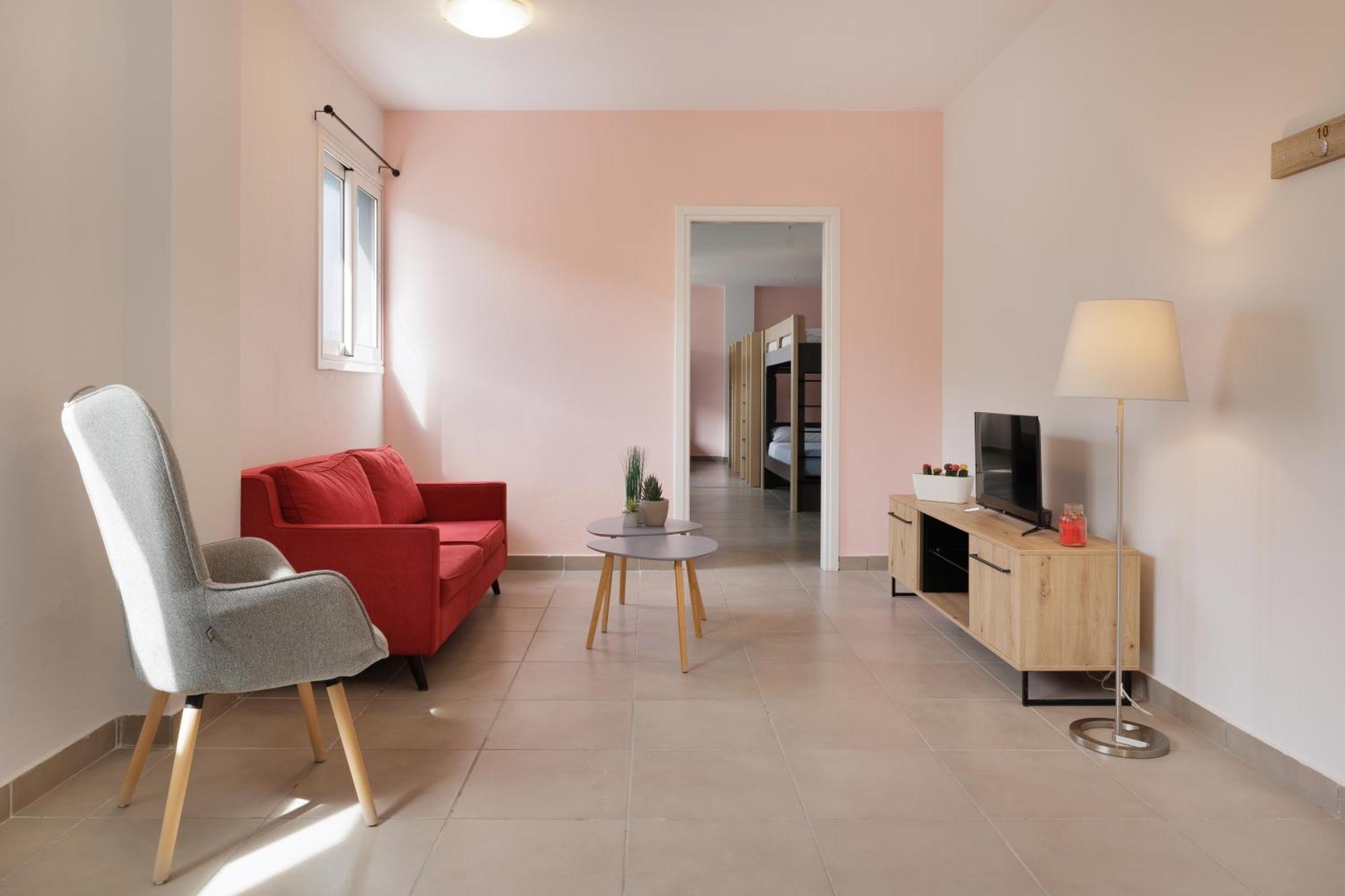 Local Hostel & Suites Potamós エクステリア 写真