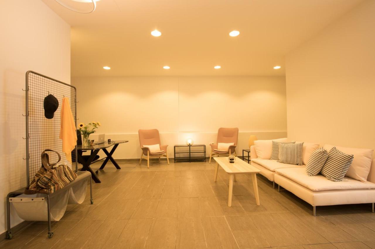 Local Hostel & Suites Potamós エクステリア 写真
