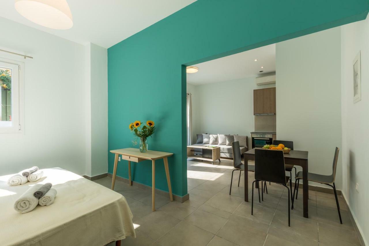 Local Hostel & Suites Potamós エクステリア 写真
