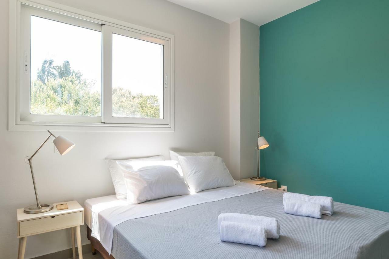 Local Hostel & Suites Potamós エクステリア 写真