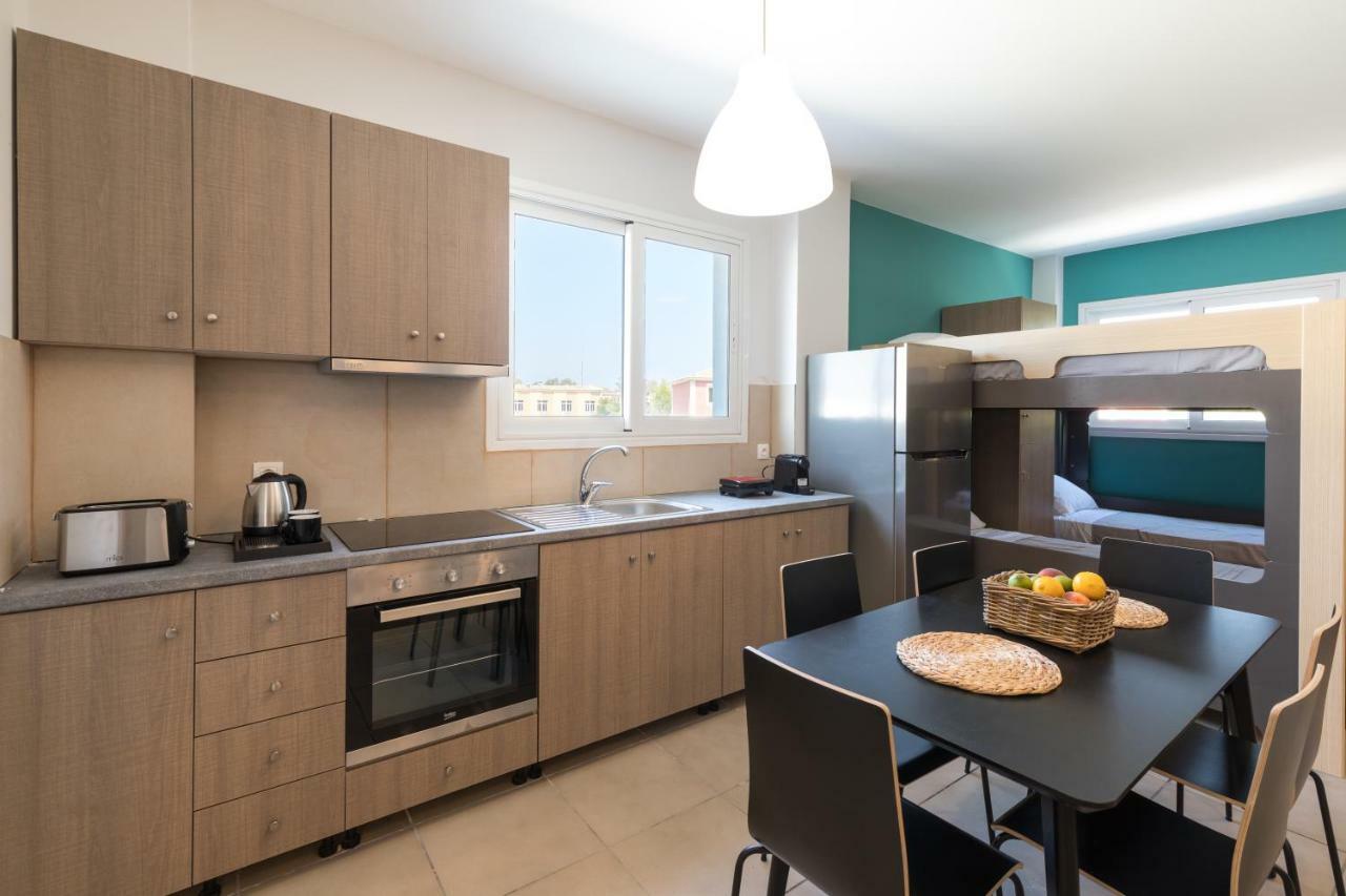 Local Hostel & Suites Potamós エクステリア 写真