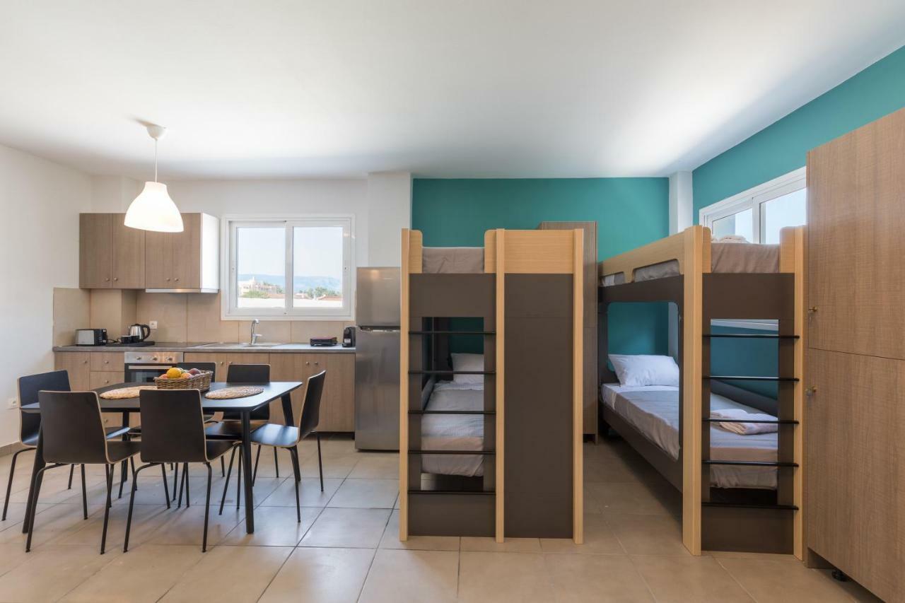 Local Hostel & Suites Potamós エクステリア 写真